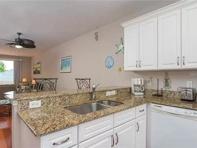 8920 Duval Ln #B15 — Photo 11