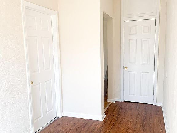 3rd image of 1109 Laguna Ave #19