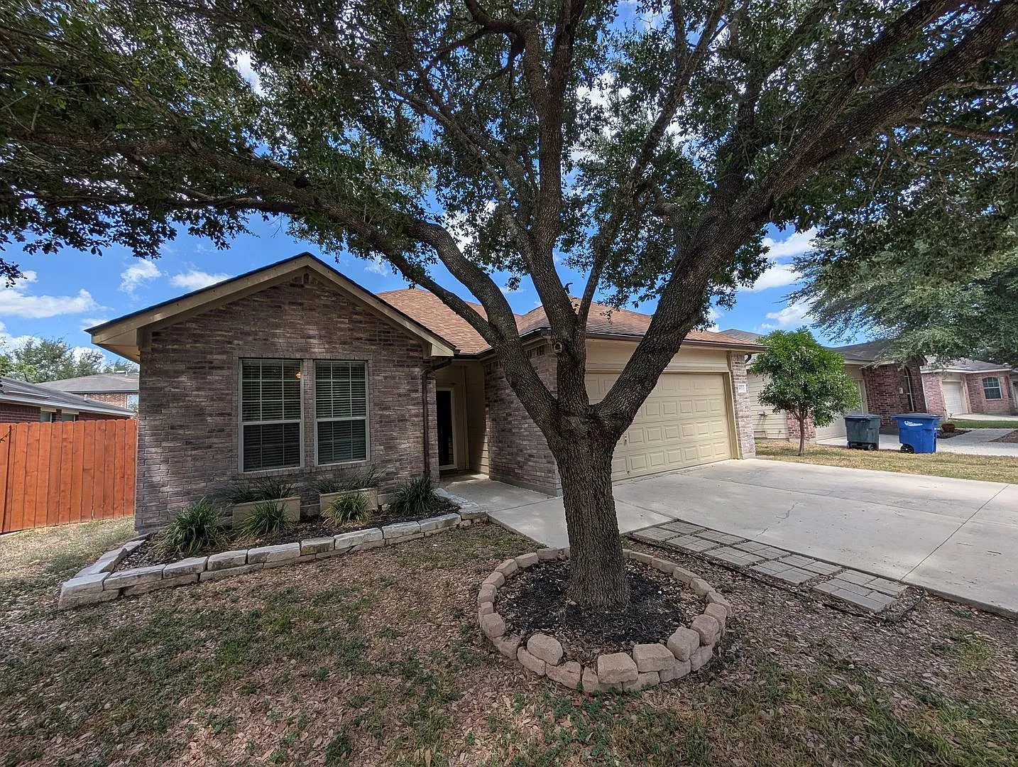 Walk to Fischer Park / Updated 3/2/2 in North Park Meadows / Fridge / Large Covered Back Patio / ... — Photo 1