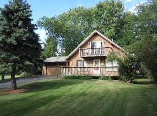 1209 Holiday Dr, Somonauk, IL 60552