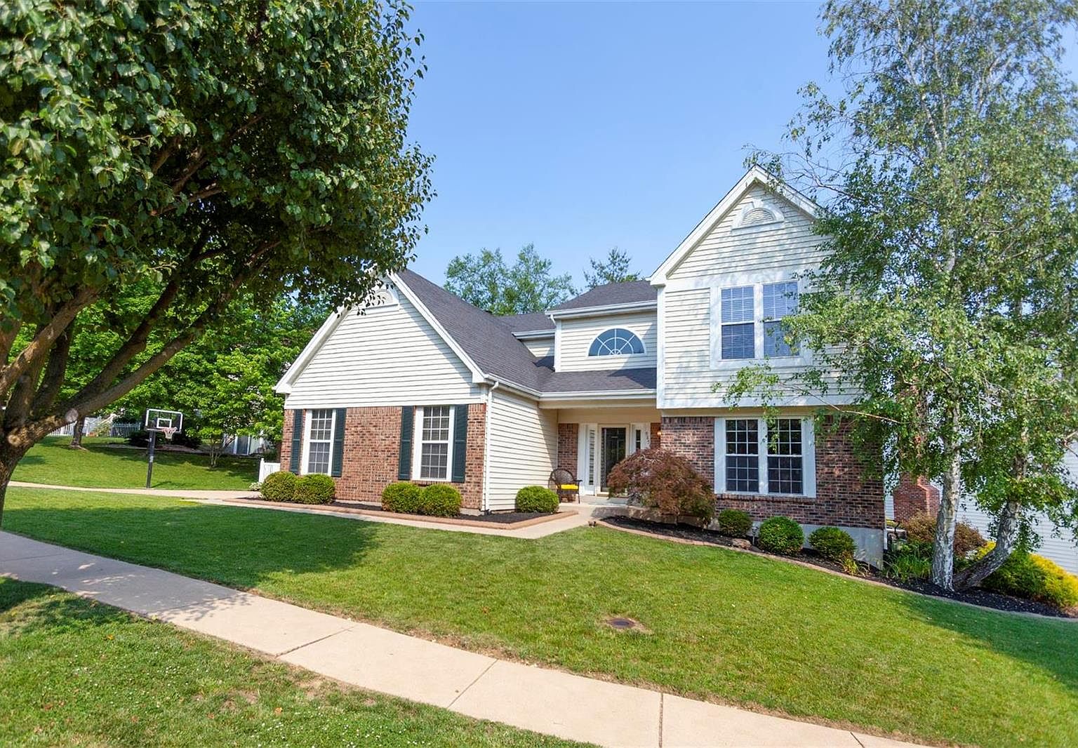 9853 Grantview Forest Dr, Saint Louis, MO 63123 Zillow