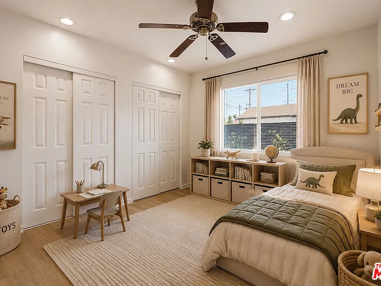 6033 Fallbrook Ave — Photo 11