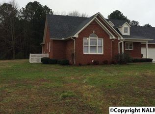 2217 Fox Run Rd, Scottsboro, AL 35768