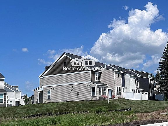 3rd image of 5960 Urbandale Ln N
