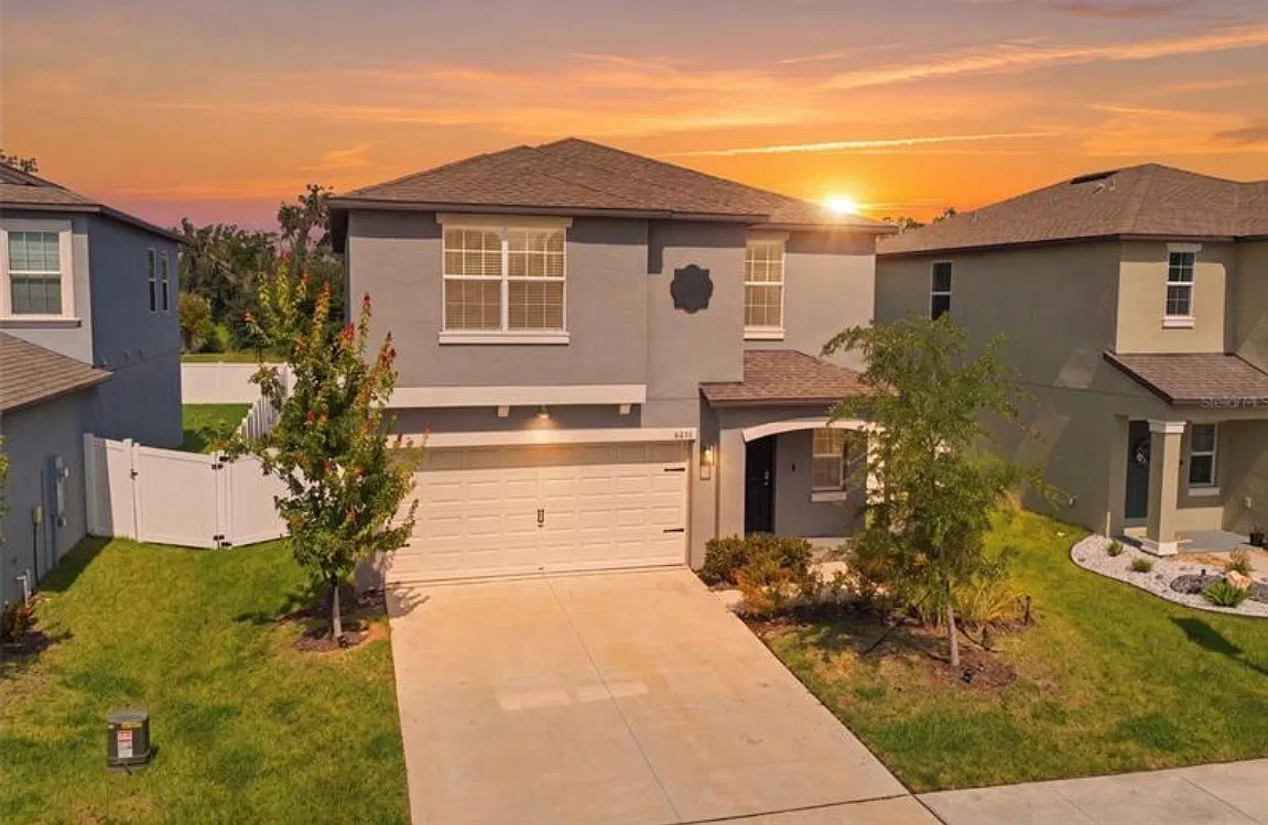 5 bed, 2217 sqft, $750 — Photo 1