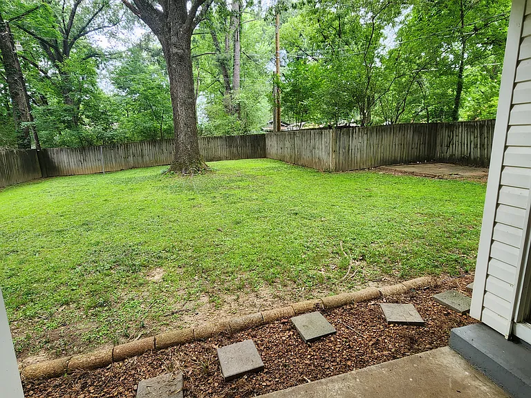 1161 Elkwood Cv — Photo 4