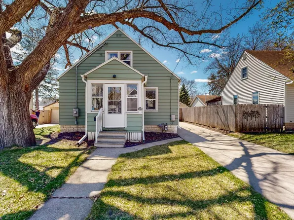 1232 4th St NE, Rochester, MN 55906