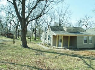 1222 S Cunningham Ave, Independence, MO 64050