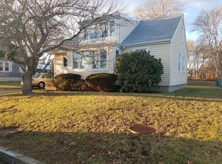 969 Stratford St, New Bedford, MA 02745