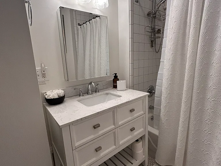 4343 Ashland Ave #1 — Photo 6