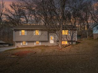 132 Brownwood Cir, Ringgold, GA 30736