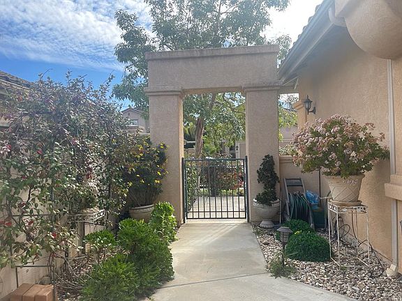 2nd image of 3688 Camino Del Pilar