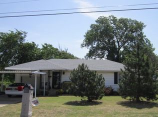 1504 Loftin Dr, Midwest City, OK 73130