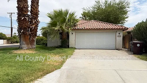 52020 Avenida Mendoza Photo 1