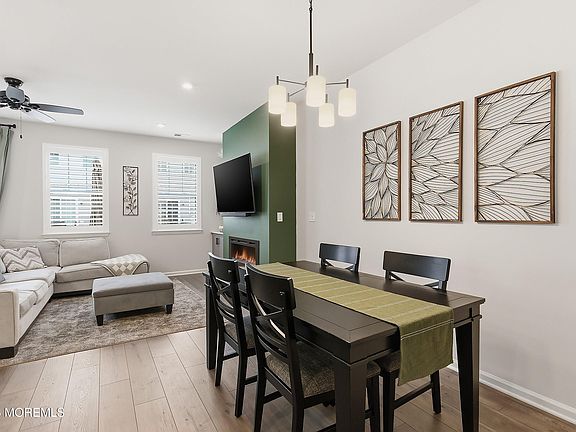 4th image of 5 Laird Way