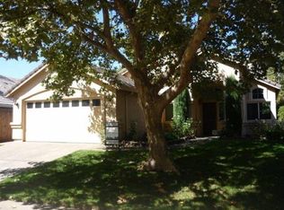 8959 Cedarvillage Dr, Fair Oaks, CA 95628