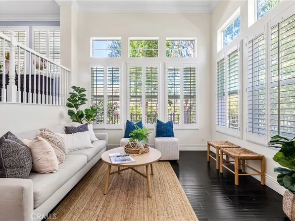 1 Clifford Ln, Mission Viejo, CA 92694