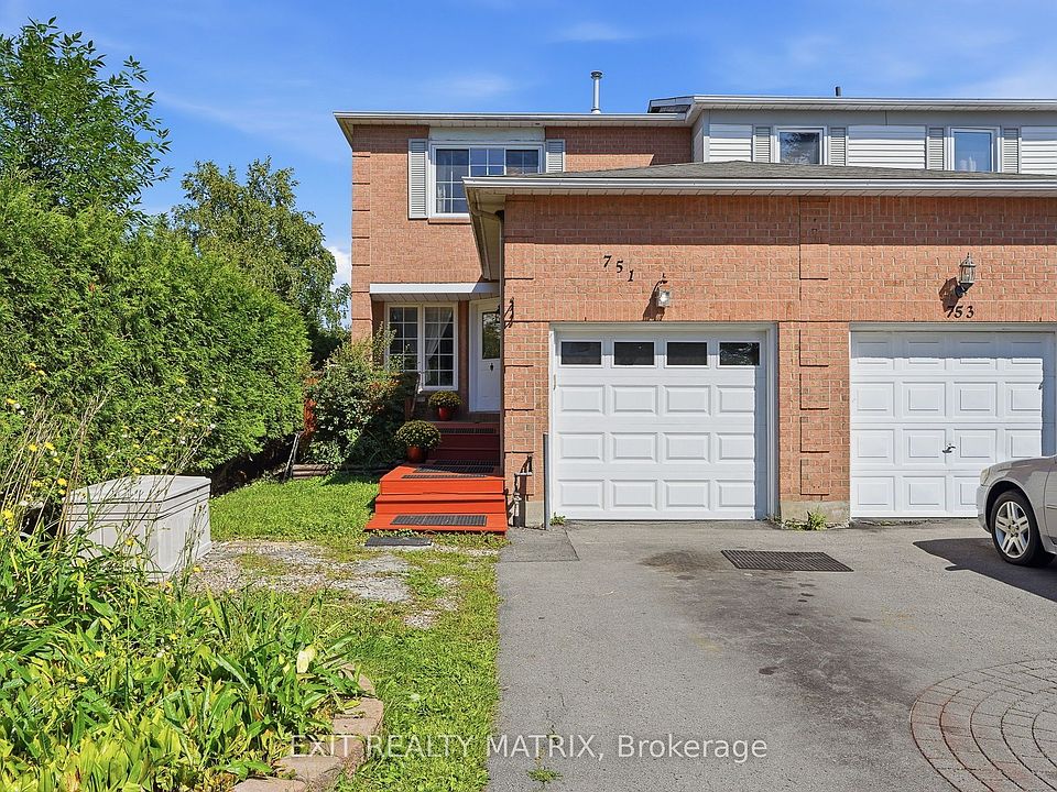 1st image of 751 Clearcrest Cres