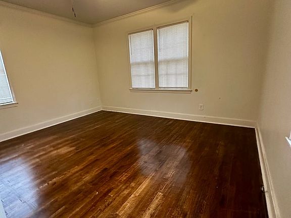 5th image of 724 Meadowbrook Rd