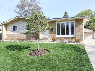 602 Elderberry Ln, Mount Prospect, IL, 60056
