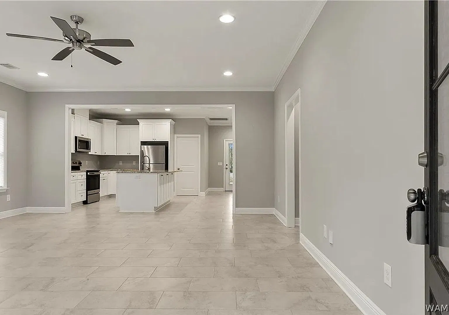 2402 Prince Avenue 3/3 House For Rent — Photo 3