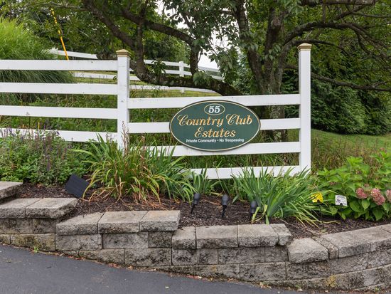 55 Porter Avenue APT 4A, Naugatuck, CT 06770