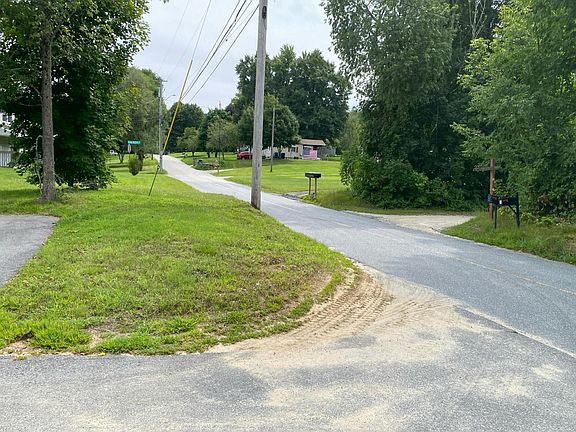 5th image of 21 Pickett Rd
