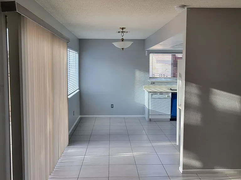 5348 Ravendale Cir — Photo 6