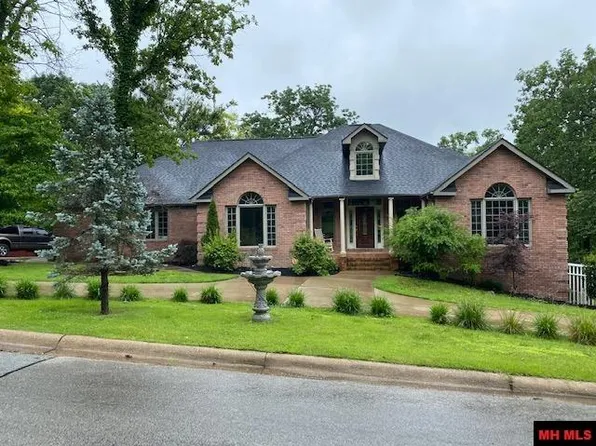 1800 Brentwood Dr, Mountain Home, AR 72653