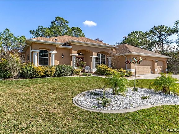 3rd image of 39 Linder St