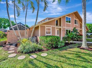 141 Maplecrest Cir, Jupiter, FL 33458