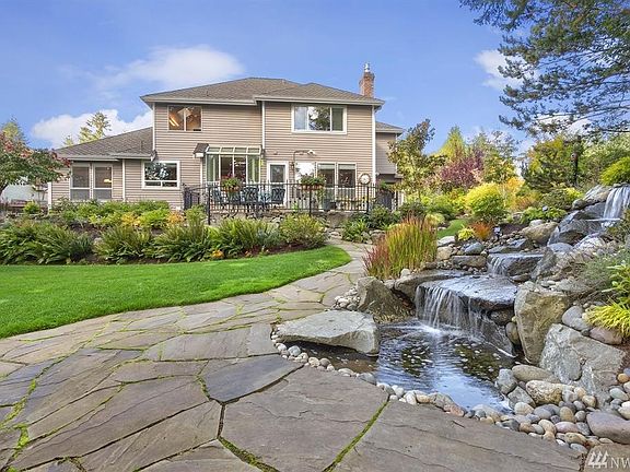 2nd image of 5775 Turnberry Pl SW