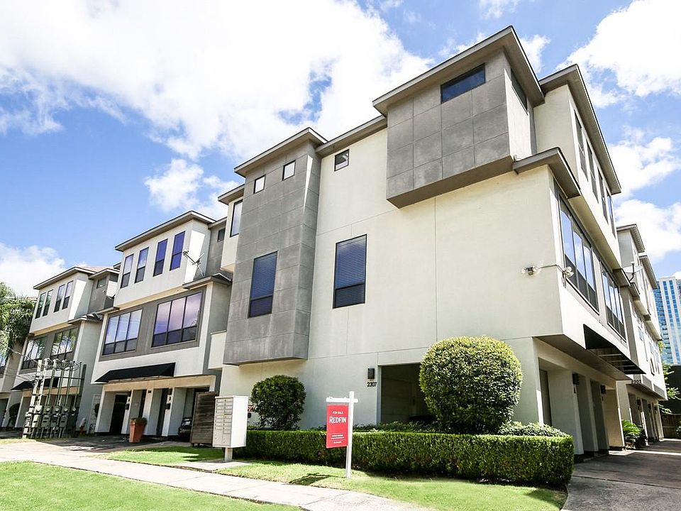 1st image of 2307 Camden Dr APT A
