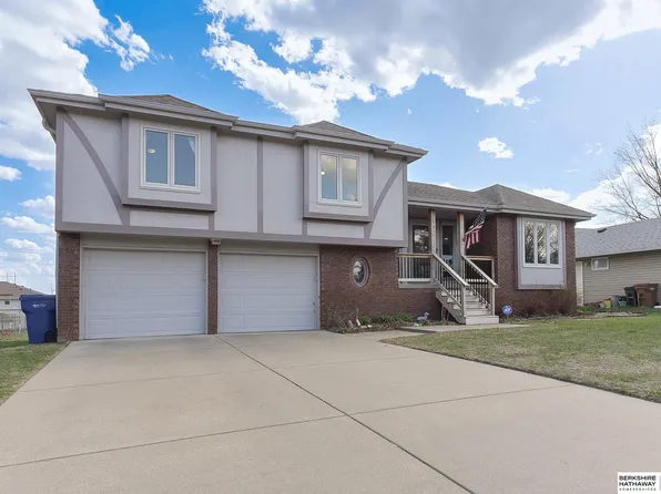 4211 Bob White Cir, Bellevue, NE 68123