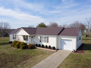 194 Daniel Ln, Harrodsburg, KY 40330