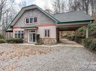 905 Old Fiddle Rd, Waynesville, NC 28786