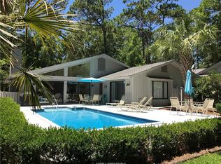 17 Gunnery Ln, Hilton Head Island, SC 29928