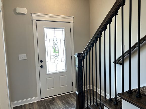 5th image of 285 Bluebell Dr