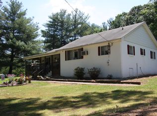 18801 Poor House Rd, Amelia Court House, VA 23002