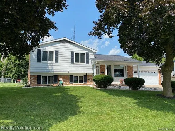 244 Palmer St, Imlay City, MI 48444