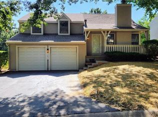 12836 W 108th St, Overland Park, KS 66210