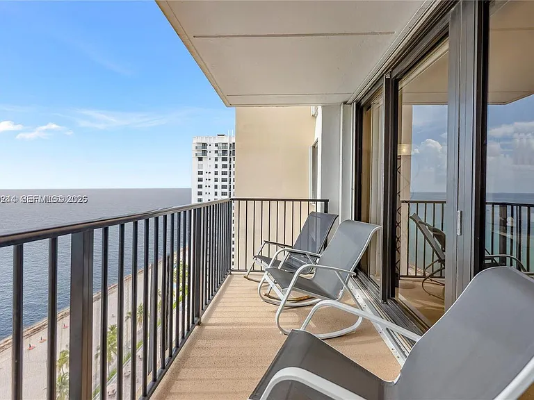2201 S Ocean Dr #2202 — Photo 15