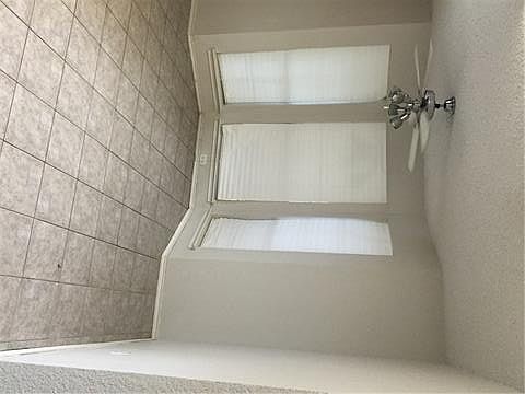 4th image of 6804 Millwood St