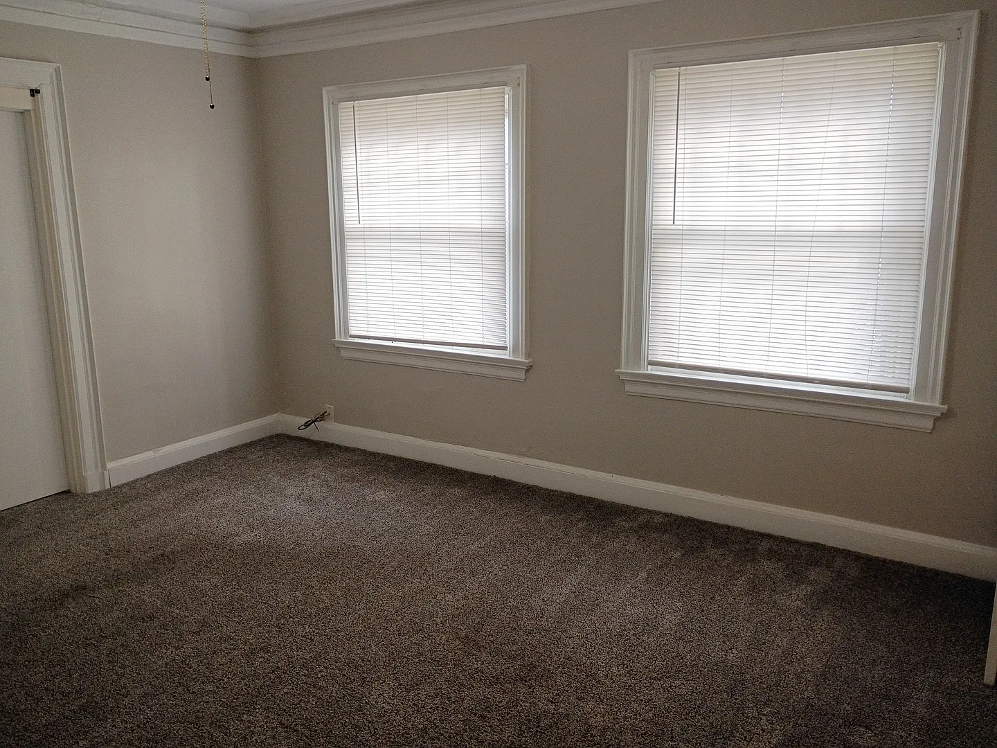 2 bed, 1030 sqft, $890 — Photo 2