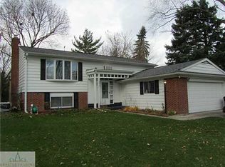 1617 Autumn Ln, Lansing, MI 48912