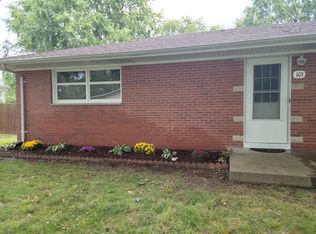 103 McKnight Rd, Fairview Heights, IL 62208