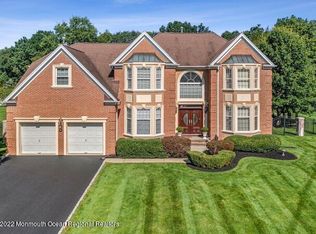 41 Lafayette Mills Rd, Manalapan, NJ 07726