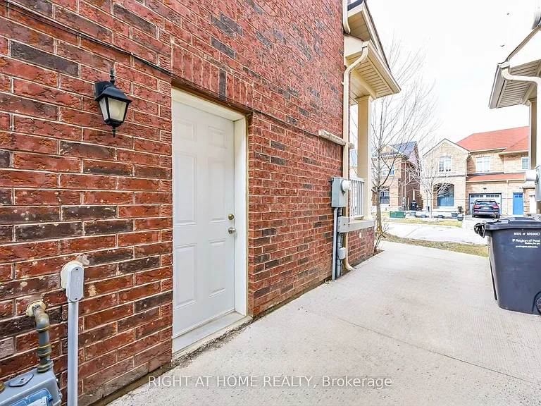 59 Vezna Cres #BASEMENT — Photo 2