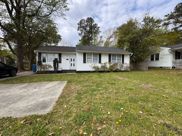 503 Henderson Dr, Jacksonville, NC 28540