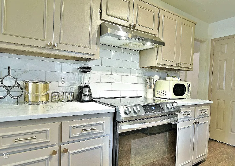 4660 Woodmere Ln — Photo 18